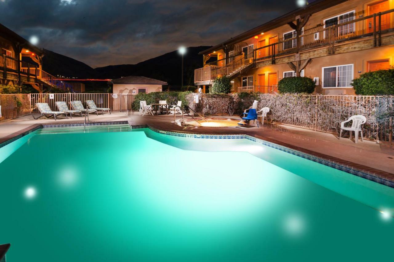 Days Inn By Wyndham Lebec Grapevine Exterior foto